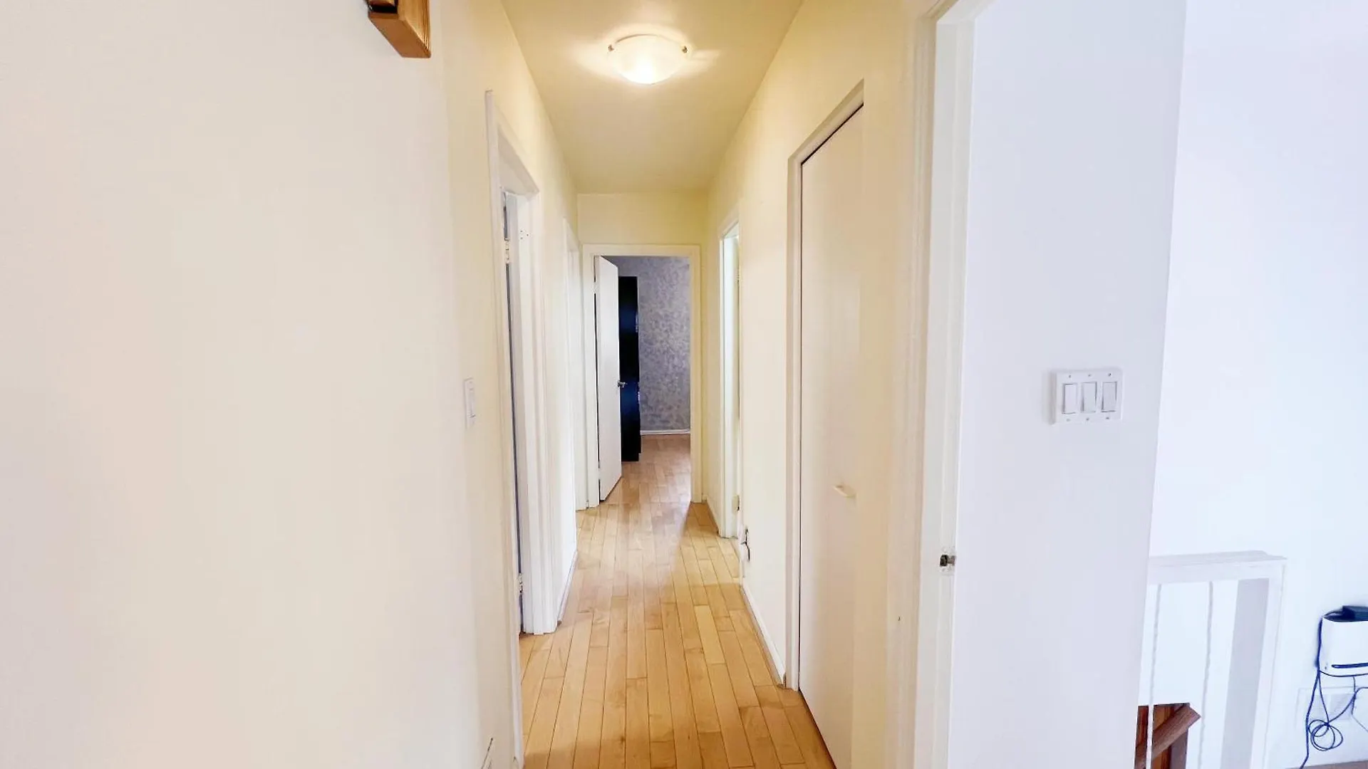Homestay Vihome-110 Mcnicoll Cozy Home Near Finch And Don Mills Toronto Canada